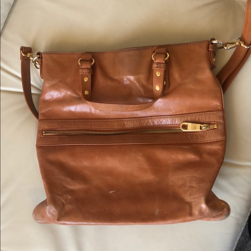 Brown day tote